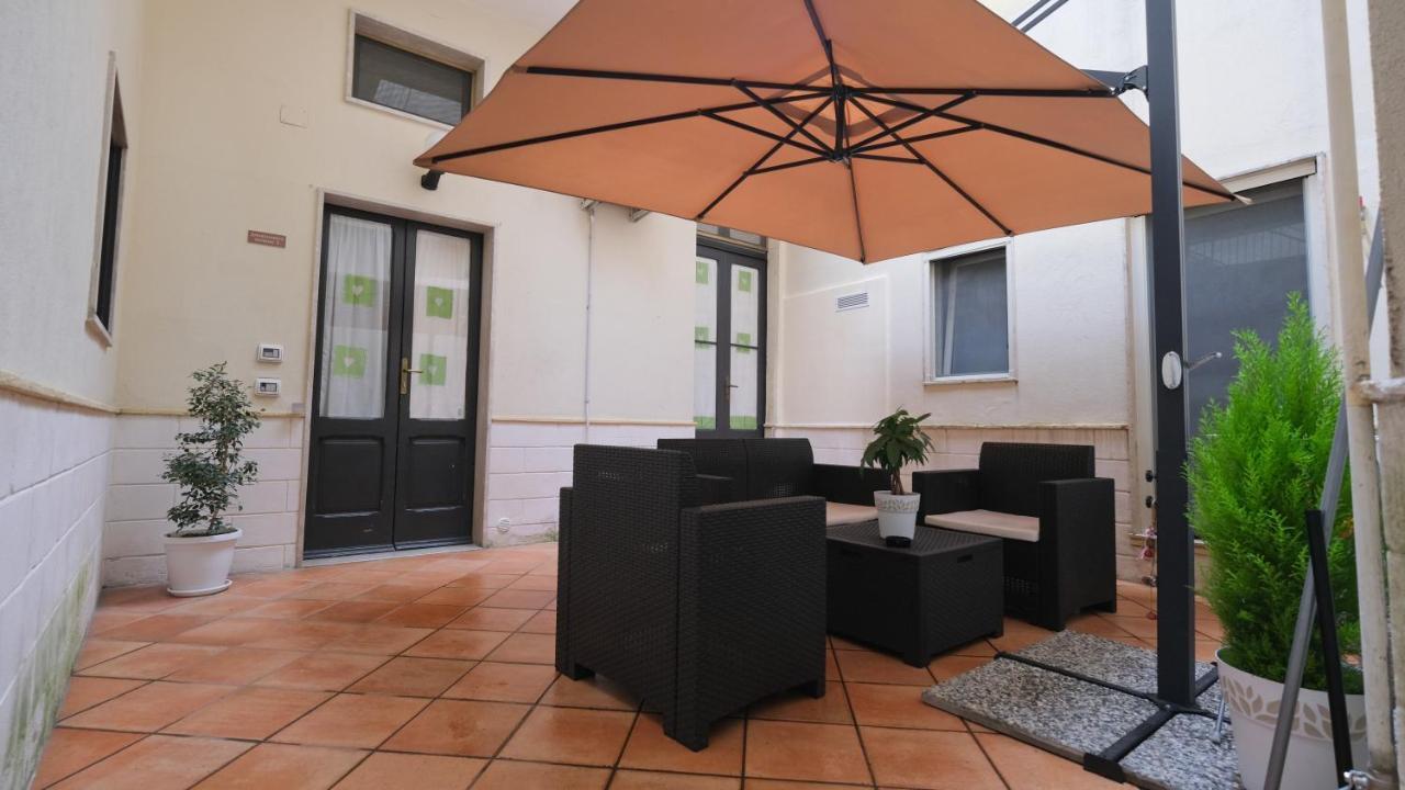 Ferienwohnung Bilocale Porta Napoli Brindisi Exterior foto
